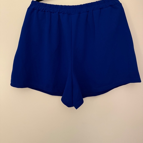 Cobalt blue short - Picture 2 of 3